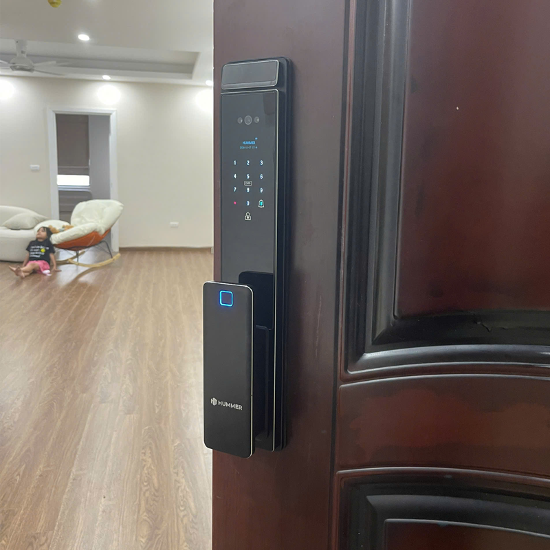 Khóa cửa vân tay HUMMER HM-890F Face ID 2
